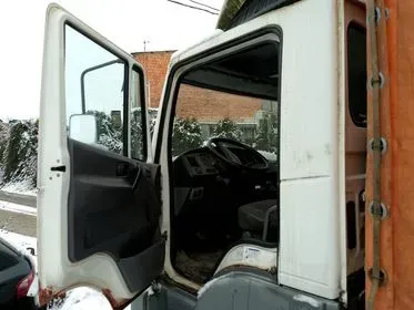 Nissan ALTEON 80.14 / 2006 / 280 000 km (11)