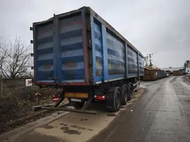 ZASLAW D-653/ 2011/ návěs sklápěcí (7)