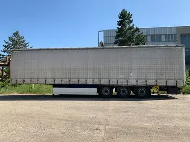Krone SD /2013/ curtain side semi trailer (2)