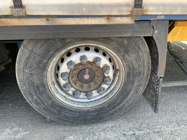 Krone SD /2013/ curtain side semi trailer (31)