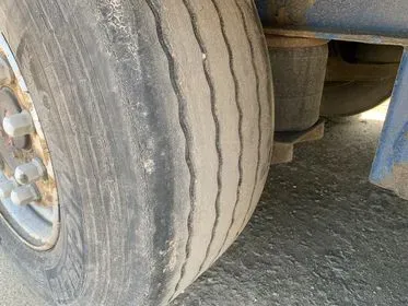 Krone SD /2013/ curtain side semi trailer (33)