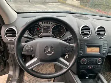 Mercedes Benz ML 350 CDI 4 MATIC/ 2009/ 257 953 km  (54)