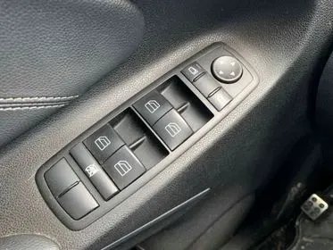 Mercedes Benz ML 350 CDI 4 MATIC/ 2009/ 257 953 km  (75)