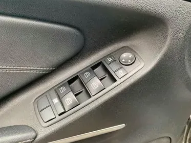 Mercedes Benz ML 350 CDI 4 MATIC/ 2009/ 257 953 km  (82)