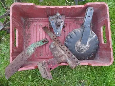 Zahradní multifunkční nářadí / 2005 (6)