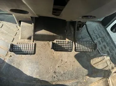 NEW HOLLAND/ 2002 (12)