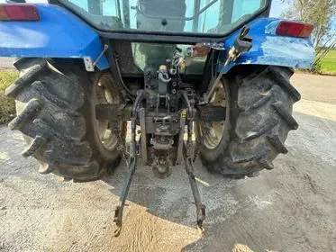 NEW HOLLAND/ 2002 (6)