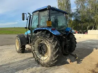 NEW HOLLAND/ 2002 (7)