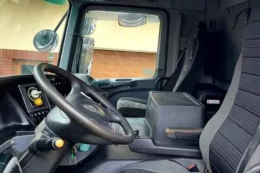 Mercedes Benz Actros 3236 B 8X4 / 2007/ 356 300 km/ Intermix 9m3  (14)