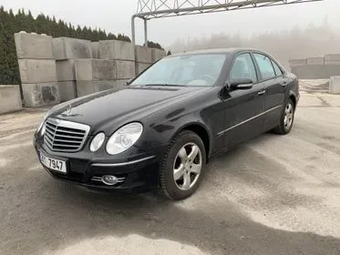 Mercedes Benz E 320 CDI / 2007/ 128 055km  (1)