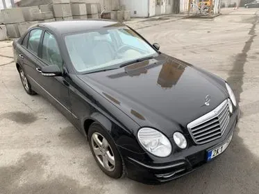 Mercedes Benz E 320 CDI / 2007/ 128 055km  (128)