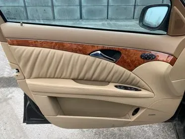 Mercedes Benz E 320 CDI / 2007/ 128 055km  (14)