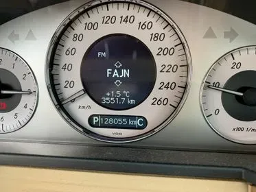 Mercedes Benz E 320 CDI / 2007/ 128 055km  (21)