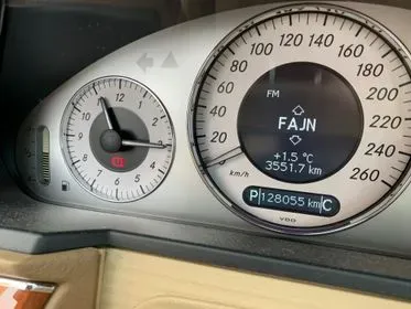 Mercedes Benz E 320 CDI / 2007/ 128 055km  (22)