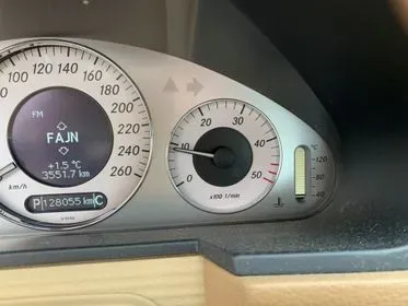 Mercedes Benz E 320 CDI / 2007/ 128 055km  (23)