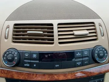 Mercedes Benz E 320 CDI / 2007/ 128 055km  (28)