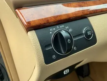 Mercedes Benz E 320 CDI / 2007/ 128 055km  (31)