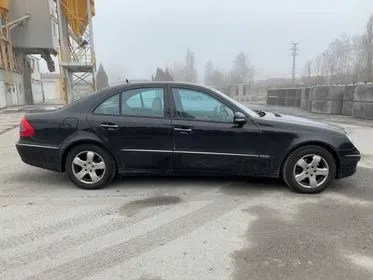 Mercedes Benz E 320 CDI / 2007/ 128 055km  (4)