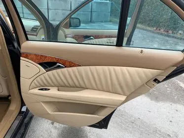 Mercedes Benz E 320 CDI / 2007/ 128 055km  (59)