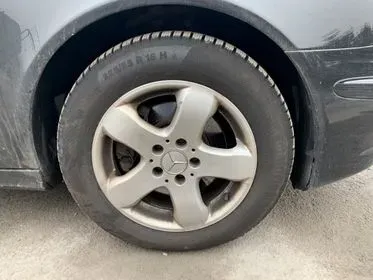 Mercedes Benz E 320 CDI / 2007/ 128 055km  (88)