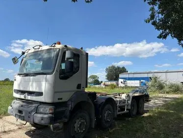 Renault KERAX / 2003 / 397 000 km (9)