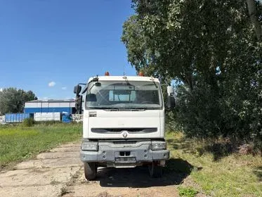 Renault KERAX / 2003 / 397 000 km (2)