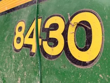 John Deere 8430/ 2009  (102)