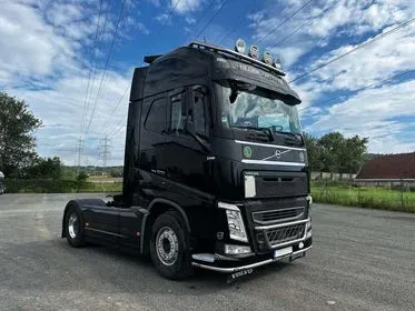 VOLVO FH 13.500 / 2016 / 888 400 km (3)