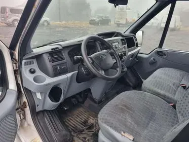 FORD TRANSIT 300L / 2012 / 528 200 km (7)