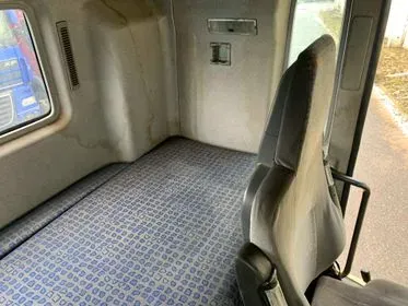 MAN TGA 33.460 6x4 BL / 2002/ 582 464 Km/ Euro 3  (70)