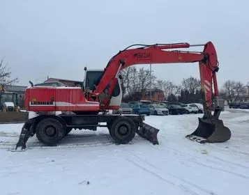 LIEBHERR 904 Litronic / 2006 / 17 075 m/h (3)