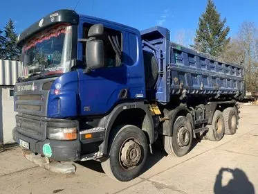 Scania P420 CB 8x4/ 2006/ 499 586 km (1)