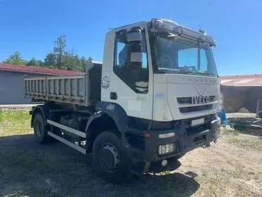 IVECO TRAKKER 310 / 2009 / 208 000 km (3)