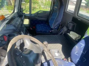IVECO TRAKKER 310 / 2009 / 208 000 km (17)