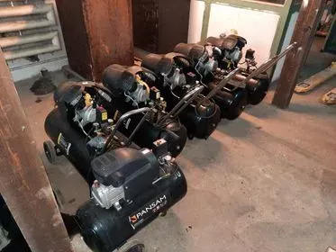 Vzduchové kompresory 25 - 100 l (1)