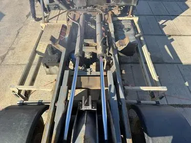 AVIA D90-N / 2002 / 230 894 km (7)