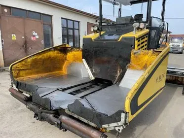 BOMAG BF300 P-2 S340-2 / 2016 / 2 324 m/h (3)