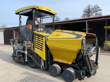 BOMAG BF300 P-2 S340-2 / 2016 / 2 324 m/h (1)