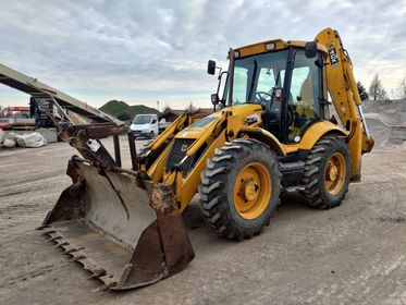 JCB 4CX (1)