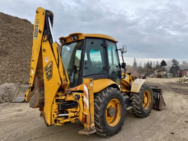 JCB 4CX (3)