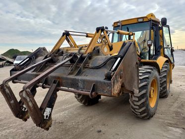 JCB 4CX (4)