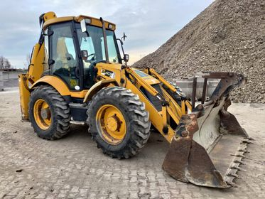 JCB 4CX (8)