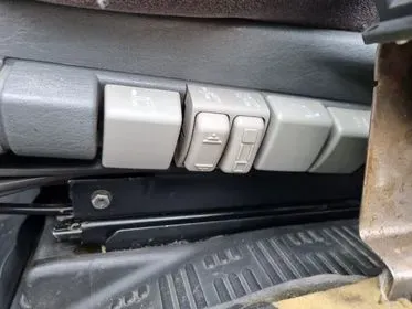 Scania 380/ 650 000km / 8x4 / 2000 (14)