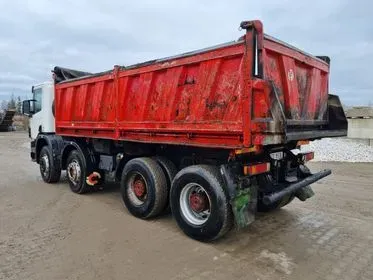 Scania 380/ 650 000km / 8x4 / 2000 (7)