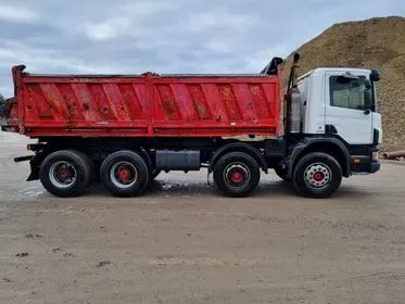 Scania 380/ 650 000km / 8x4 / 2000 (4)