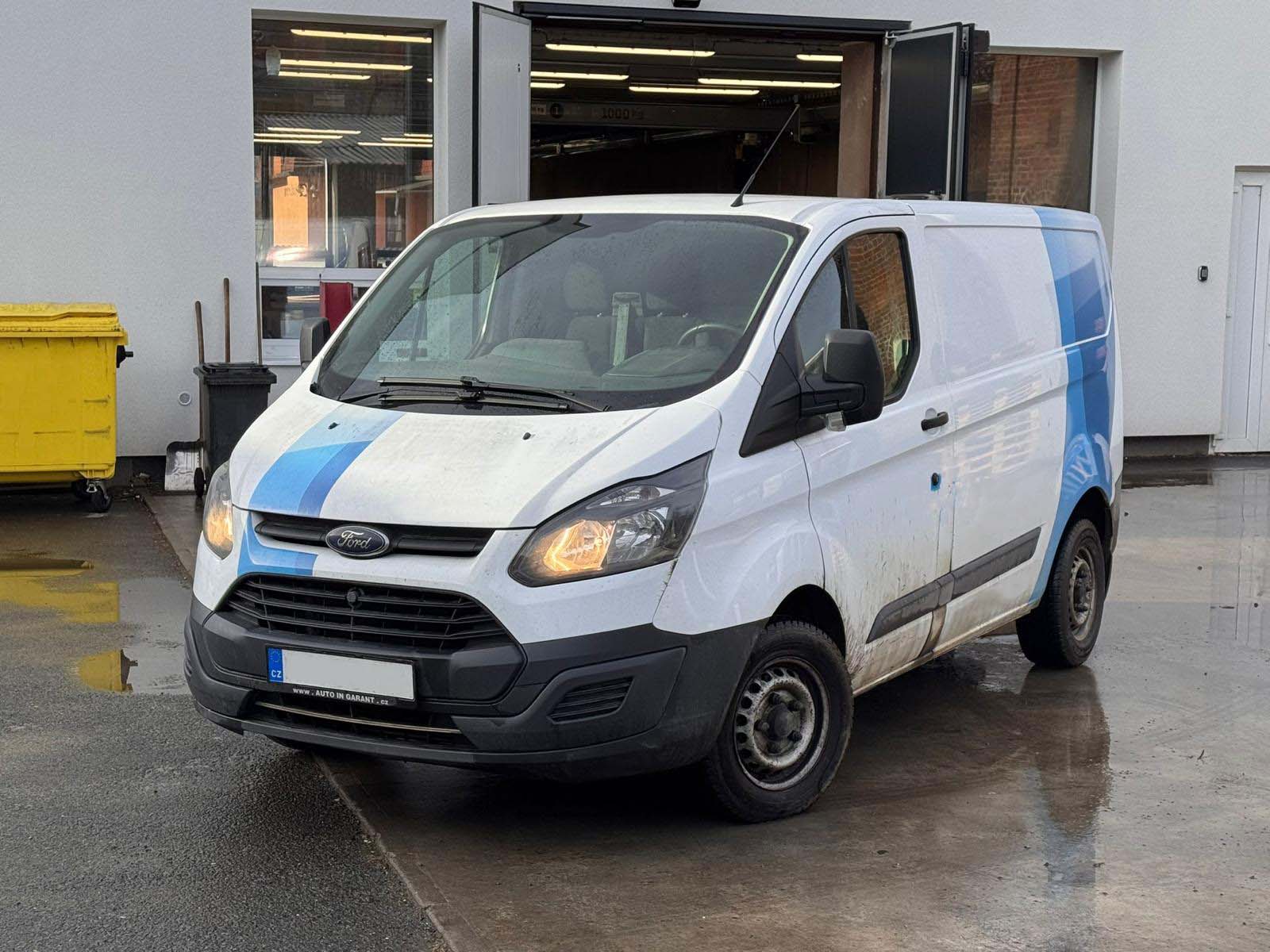 FORD TRANSIT CUSTOM / 2017 / 165 400 km