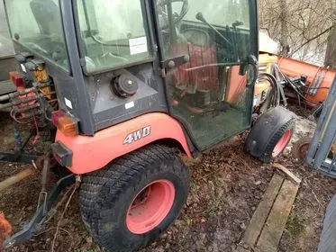 KUBOTA BX 2350 / 2016 (9)
