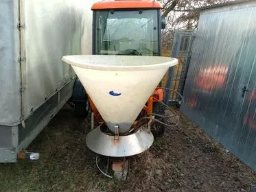 KUBOTA BX 2350 / 2016 (5)