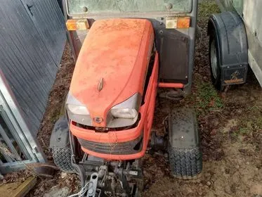 KUBOTA BX 2350 / 2016 (11)