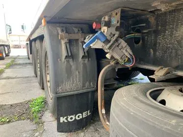 Kögel  S 24-3/ 2012/ Refrigerated semi-trailer (88)